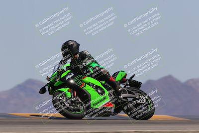 media/Apr-09-2023-SoCal Trackdays (Sun) [[333f347954]]/Turn 9 Side (140pm)/